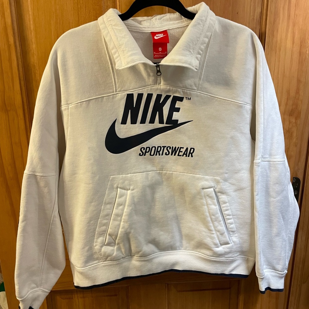 Nike Men's White and Navy Zip-Up Sweater